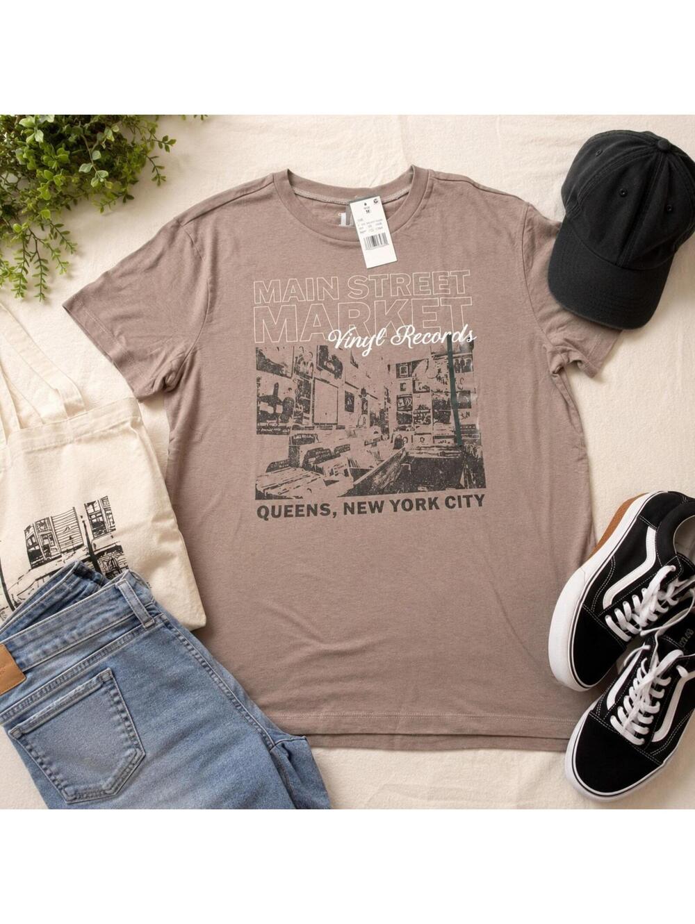 Doe Main Street Market Vinyl Records Queens NYC Graphic Tee Women's Size XL NWT